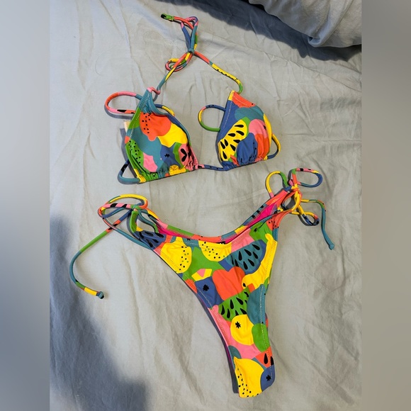 Trendy Reina Olga bikini 🍉 - Picture 3 of 6